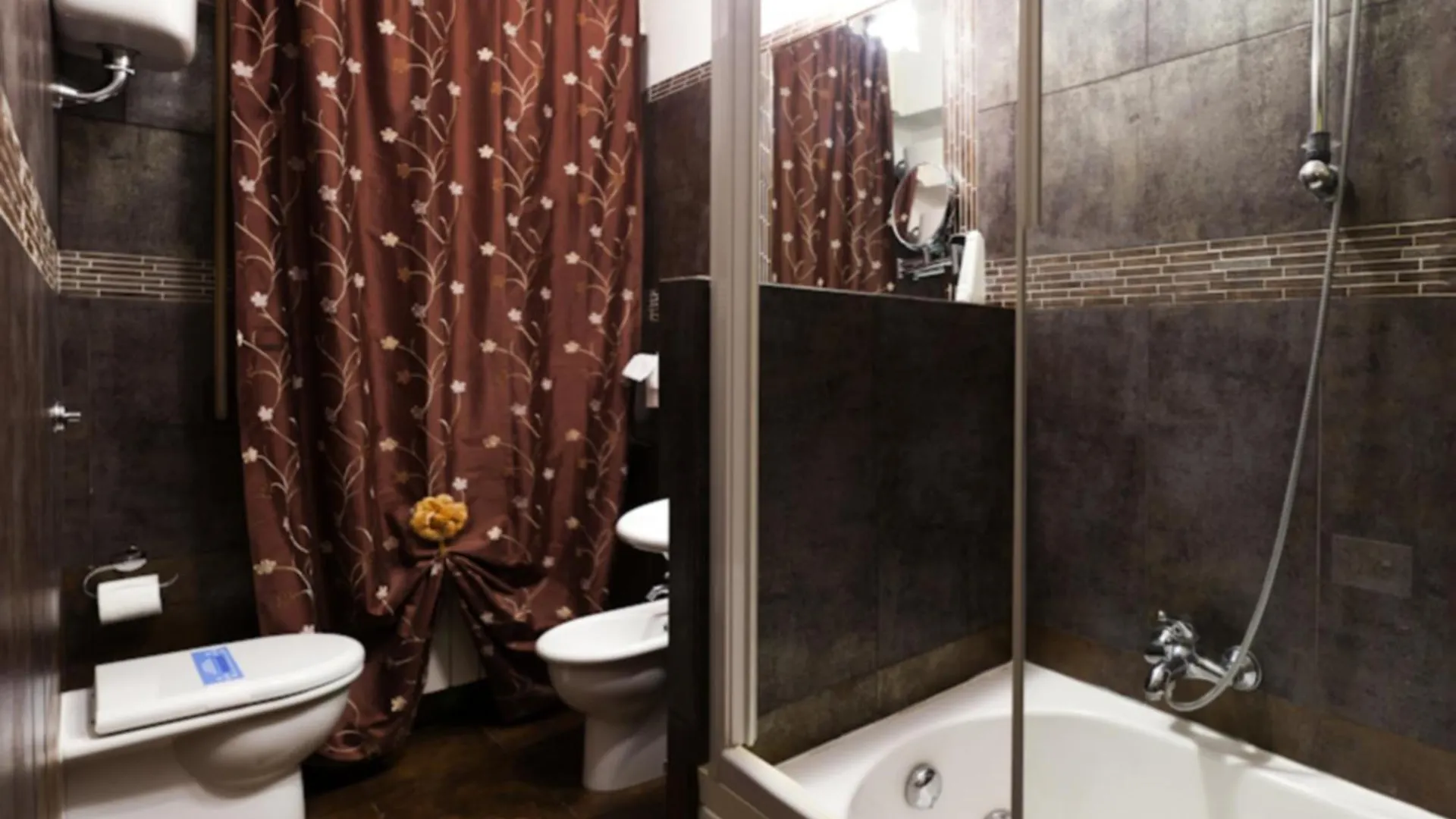 Hotel Il Cavaliere Nero Tirrenia