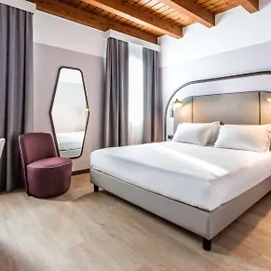 **** Hotel Western Titian Treviso Itálie